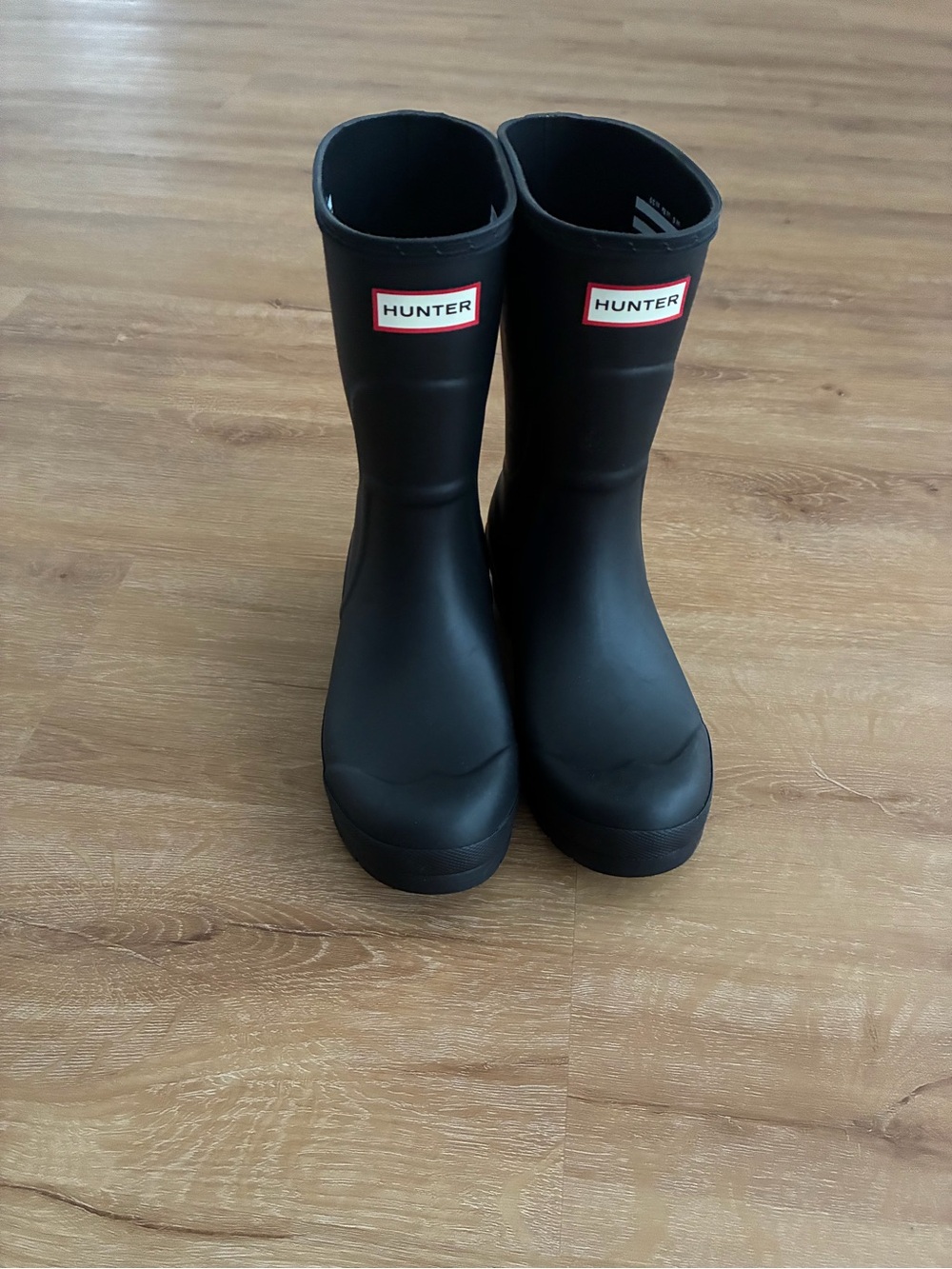 Hunter Women’s Black Classic Rain Boots